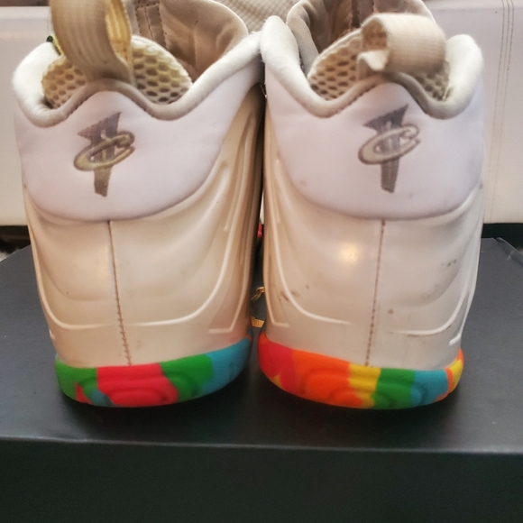 Nike sneakers - Picture 6 of 6